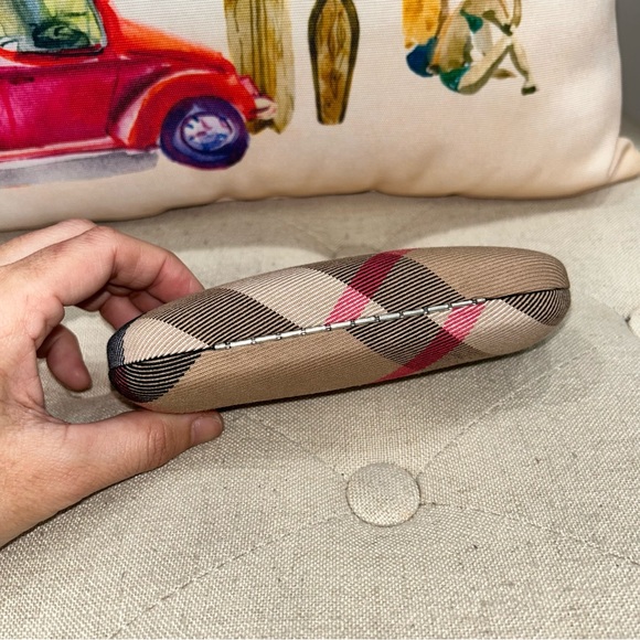 Burberry Classic Nova Check Plaid Hinged Sunglasses Case  Gold Foil Logo - Picture 5 of 9